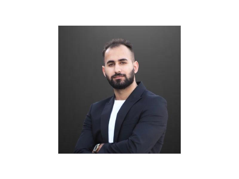 يزن شمروخ