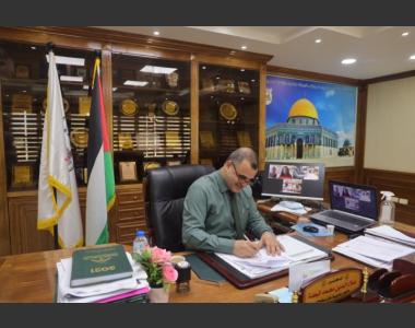  توقيع اتفاقية تفاهم مع بلدية خان يونس
